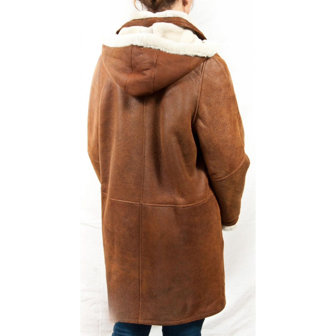 Détail de la doublure en shearling de la veste