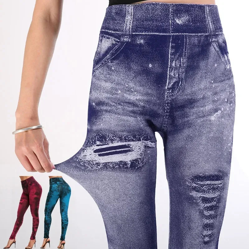 Vue latérale de jeggings slim pour femme, couleur noire