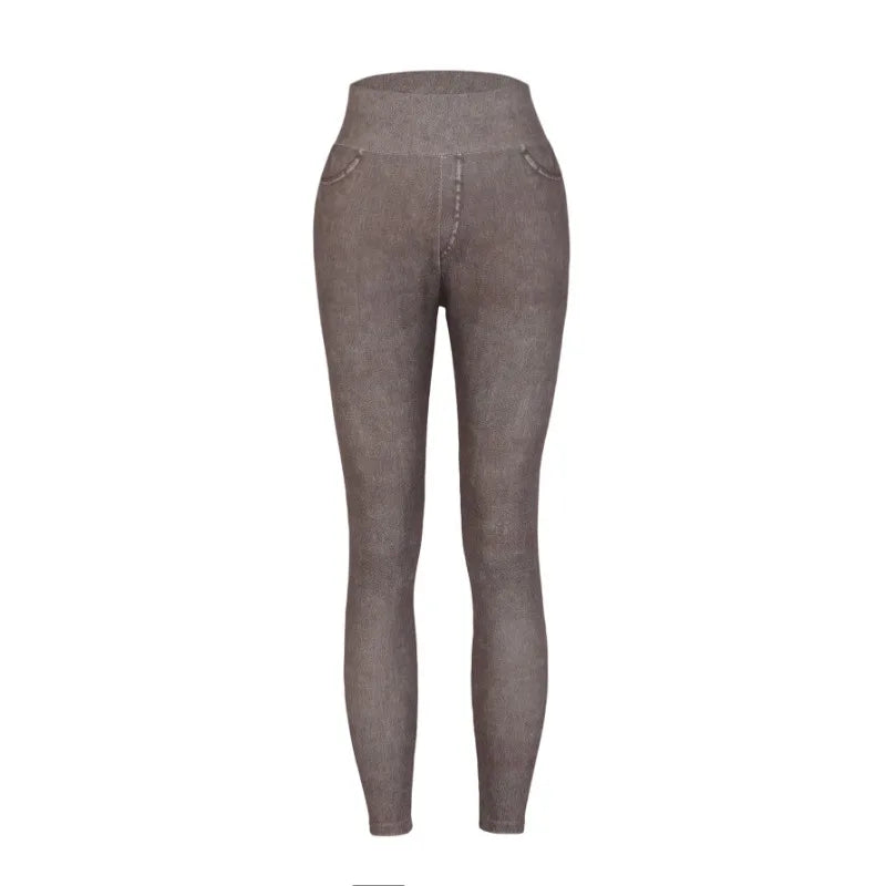 Vue arrière des jeggings noirs, mettant en valeur la silhouette