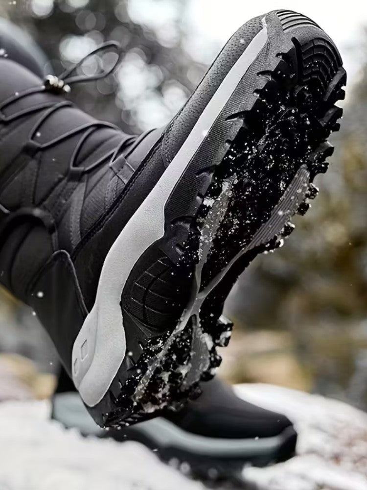 Bottes de neige montrant le design respirant et léger