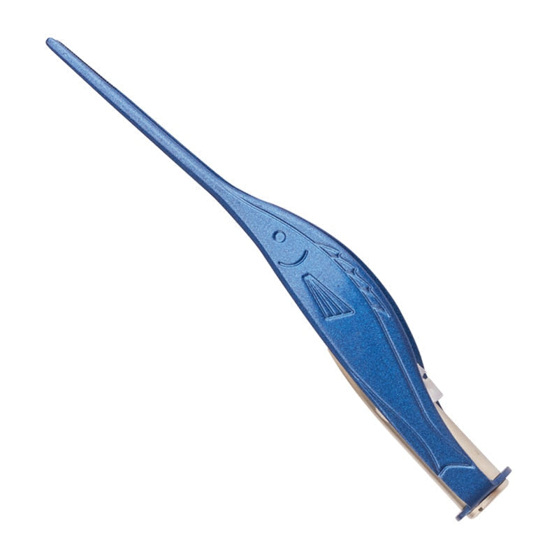 Outil compact pour le retrait des cérumen en voyage