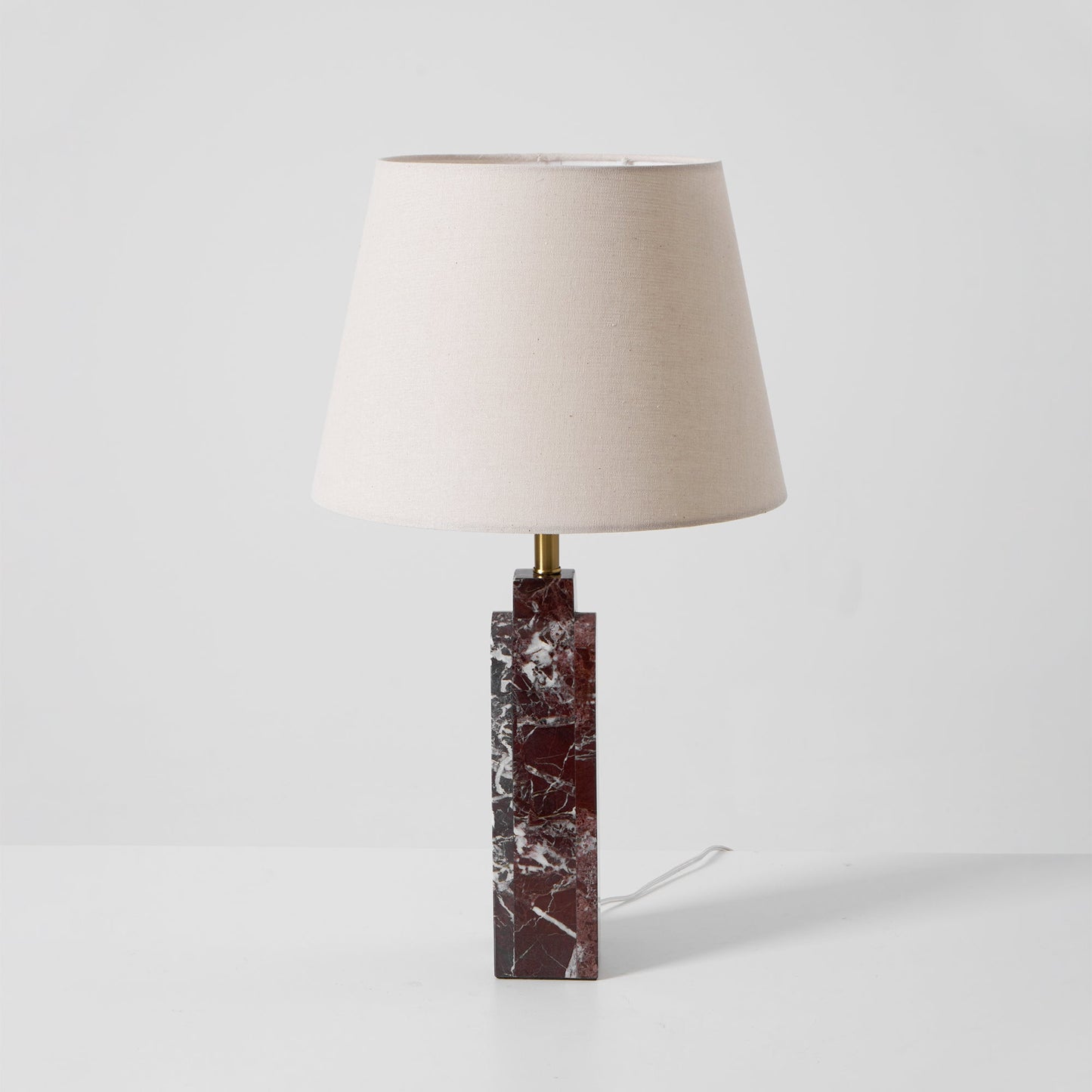 Lampe de table en marbre, vue de dessus montrant les détails