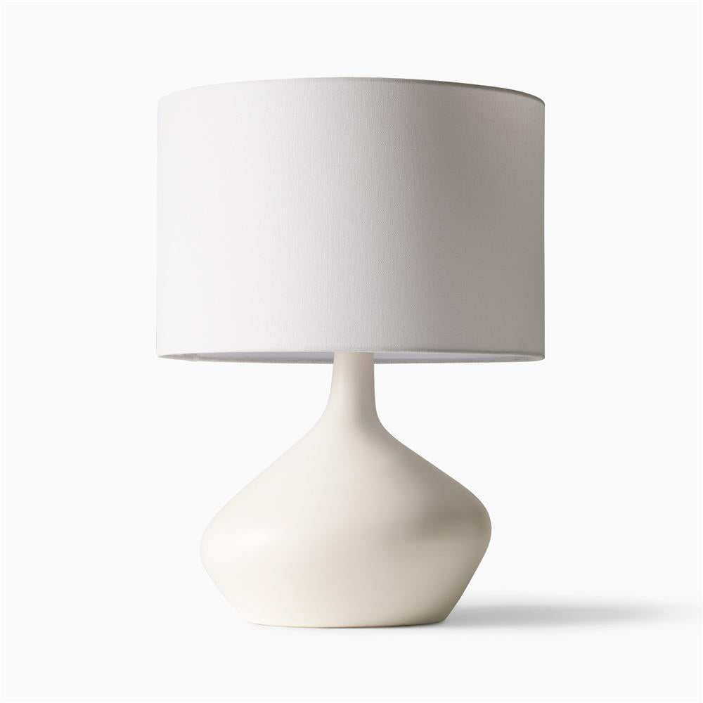 Lampe moderne dans un salon, style contemporain