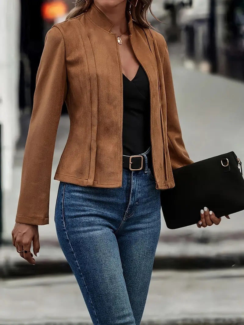 Vue latérale de la veste ouverte, coupe slim fit