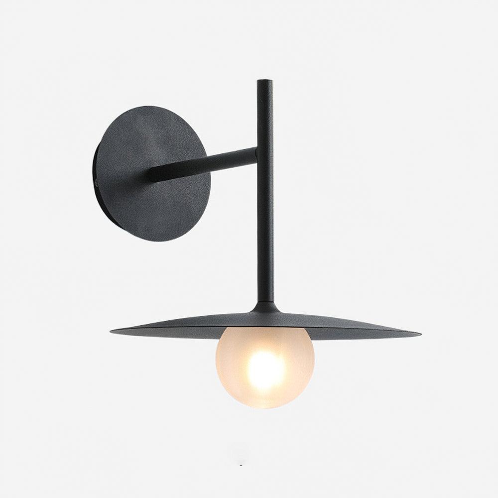 Applique murale en blanc, intégrée dans un décor épuré