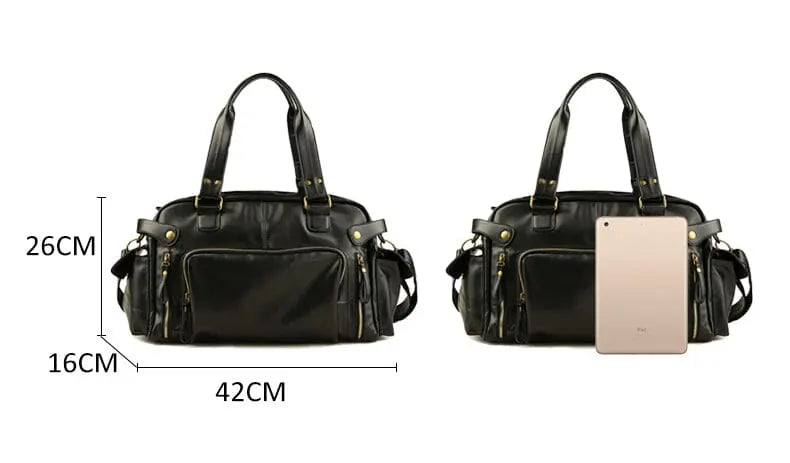 Intérieur spacieux du sac de voyage avec compartiments