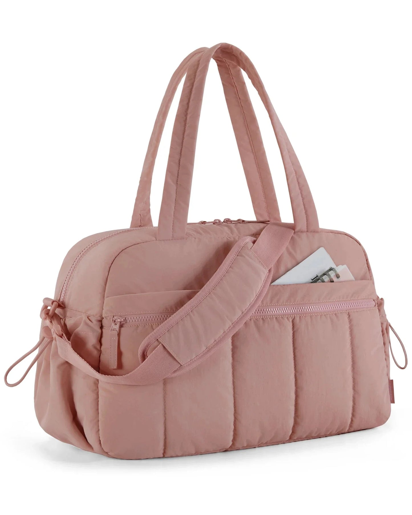 Sac rose foncé matelassé, idéal pour escapades stylées
