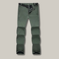 Pantalon thermique en action lors d'une randonnée hivernale