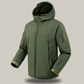Veste de randonnée pliée montrant sa légèreté