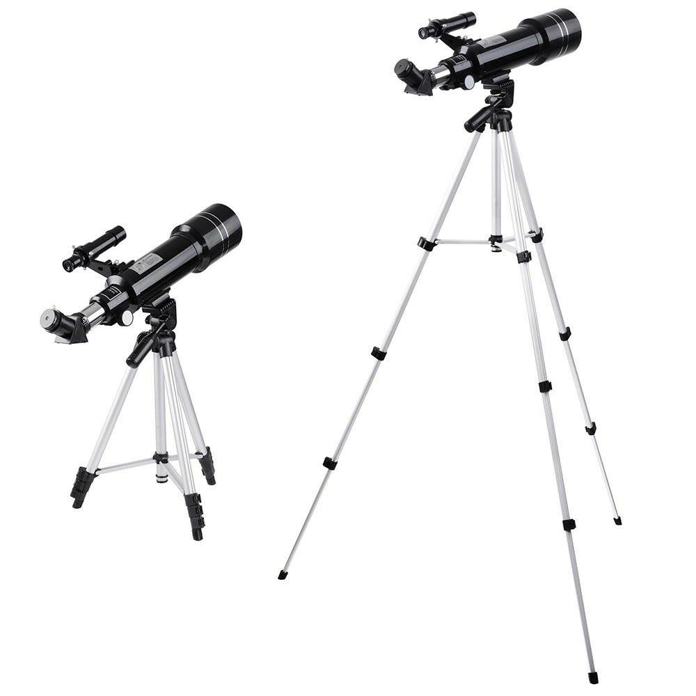 Vue rapprochée des oculaires et du chercheur du télescope