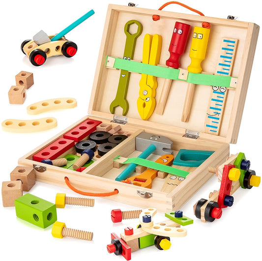 Vue d'ensemble de la boîte à outils en bois ouverte avec accessoires