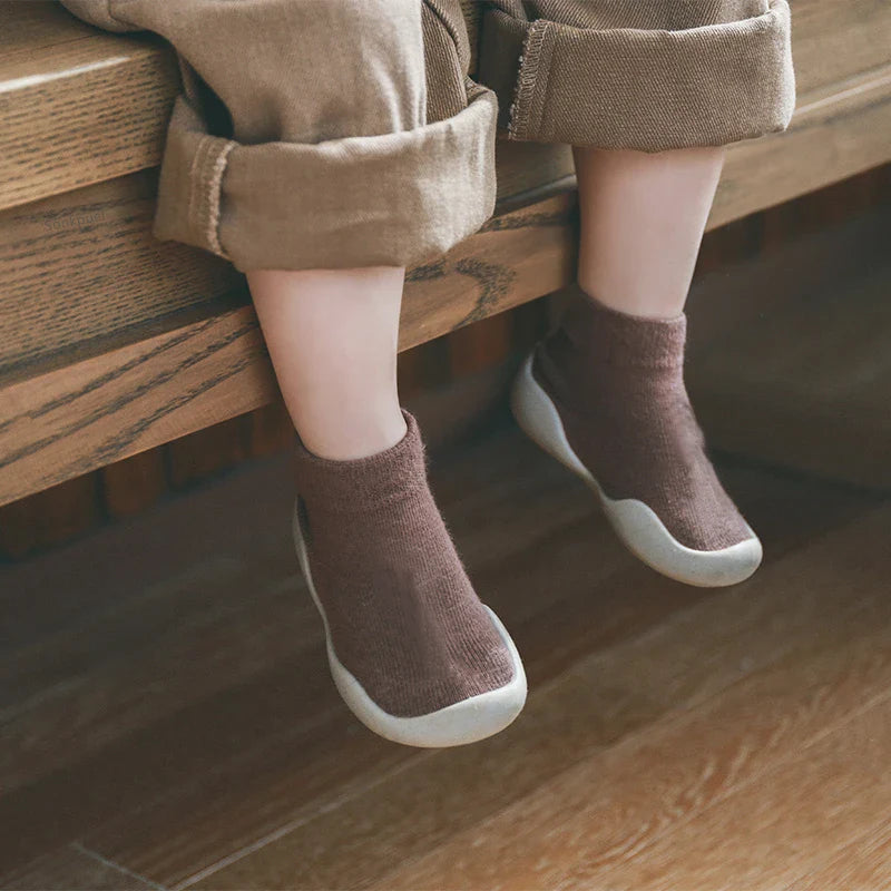 Chaussures à chaussettes bébé, vue détaillée des matériaux