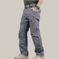Pantalon tactique en position accroupie, liberté de mouvement