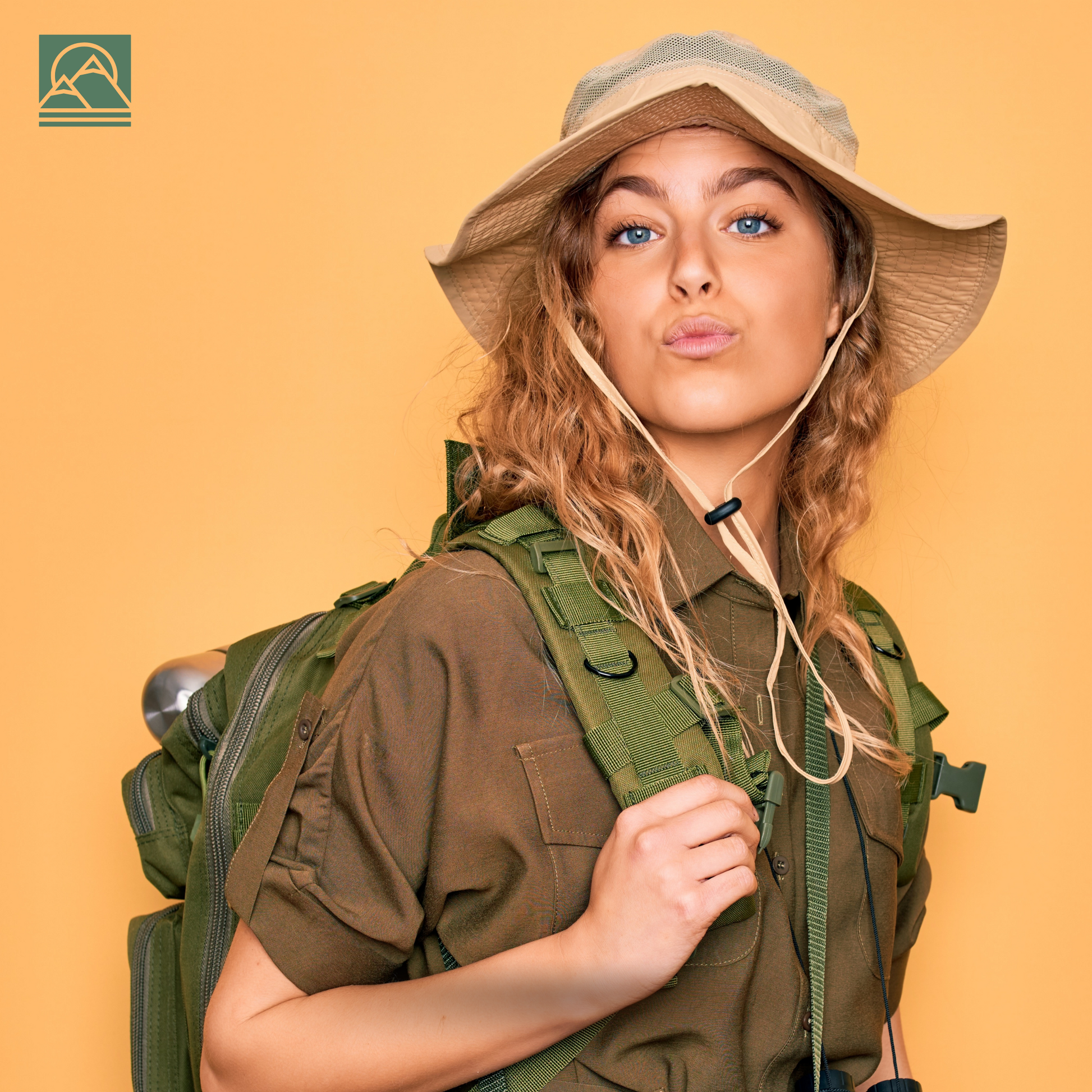 Vue latérale du chapeau montrant la bride ajustable