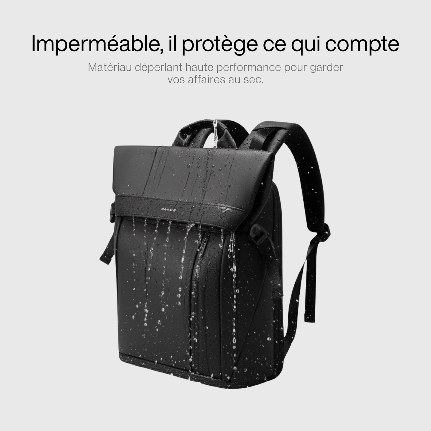 Intérieur spacieux du sac avec plusieurs compartiments organisés