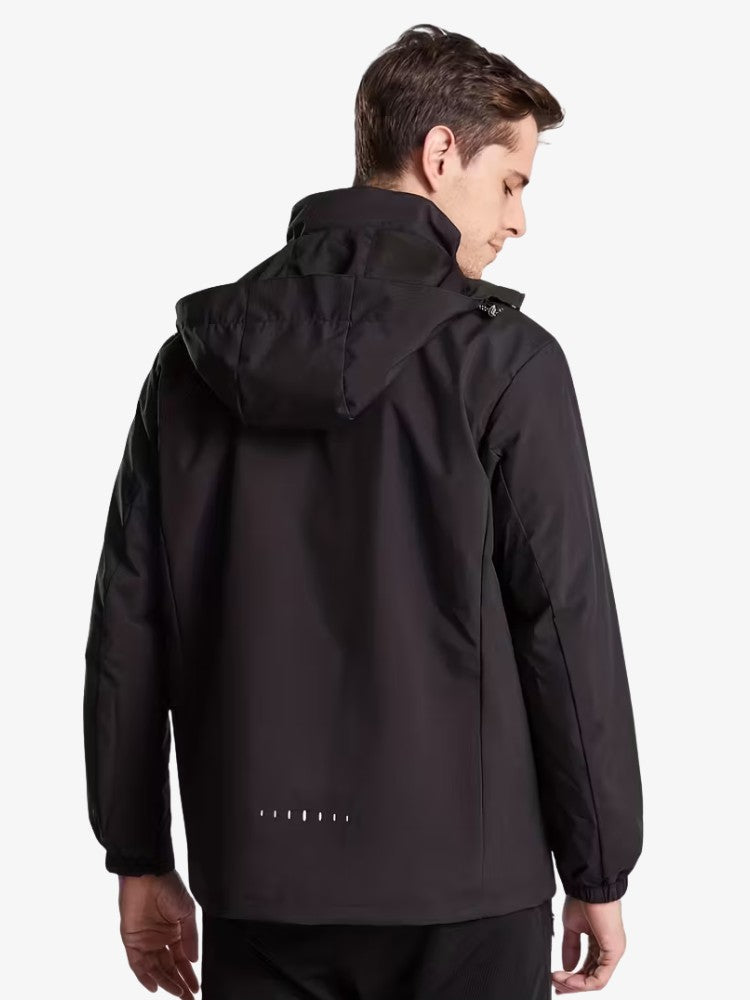 Vue de côté d'une veste légère, coupe sportive et moderne