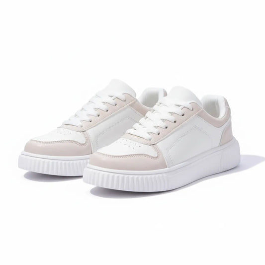 Baskets en gros plan, soulignant le confort et le style