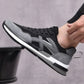 Gros plan sur la doublure douce des baskets