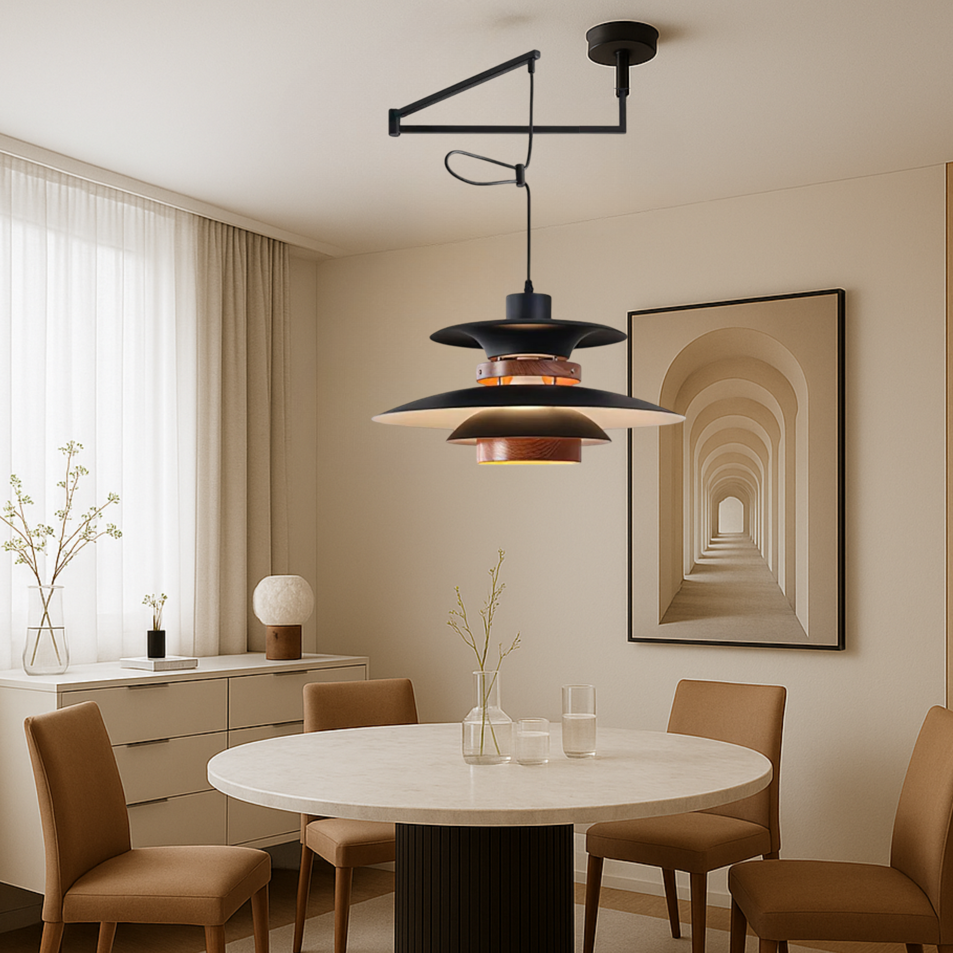Vue latérale de la lampe avec quatre abat-jours distincts