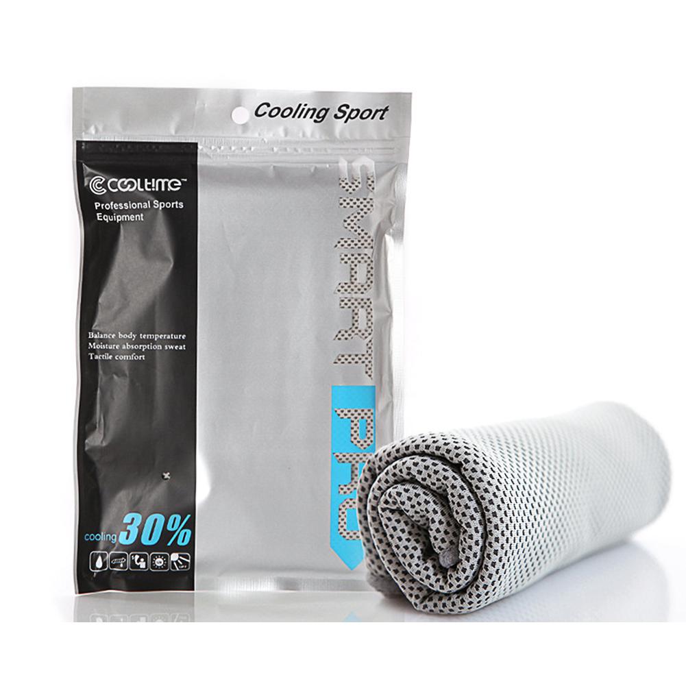 Serviette enroulée, idéale pour un transport facile en sac de sport