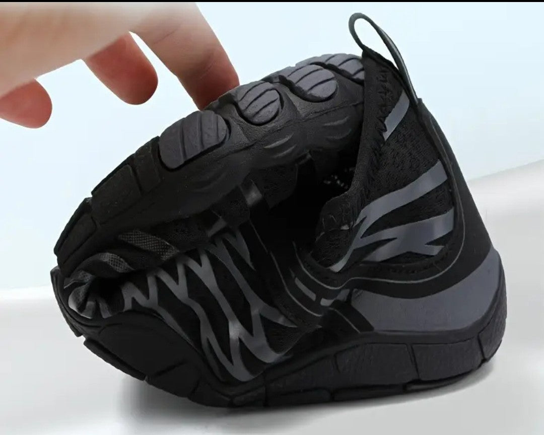 Zoom sur le matériau respirant des chaussures aquatiques