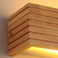 Applique LED étanche installée dans une salle de bain