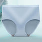Sous-vêtement féminin gris, design lisse et confortable