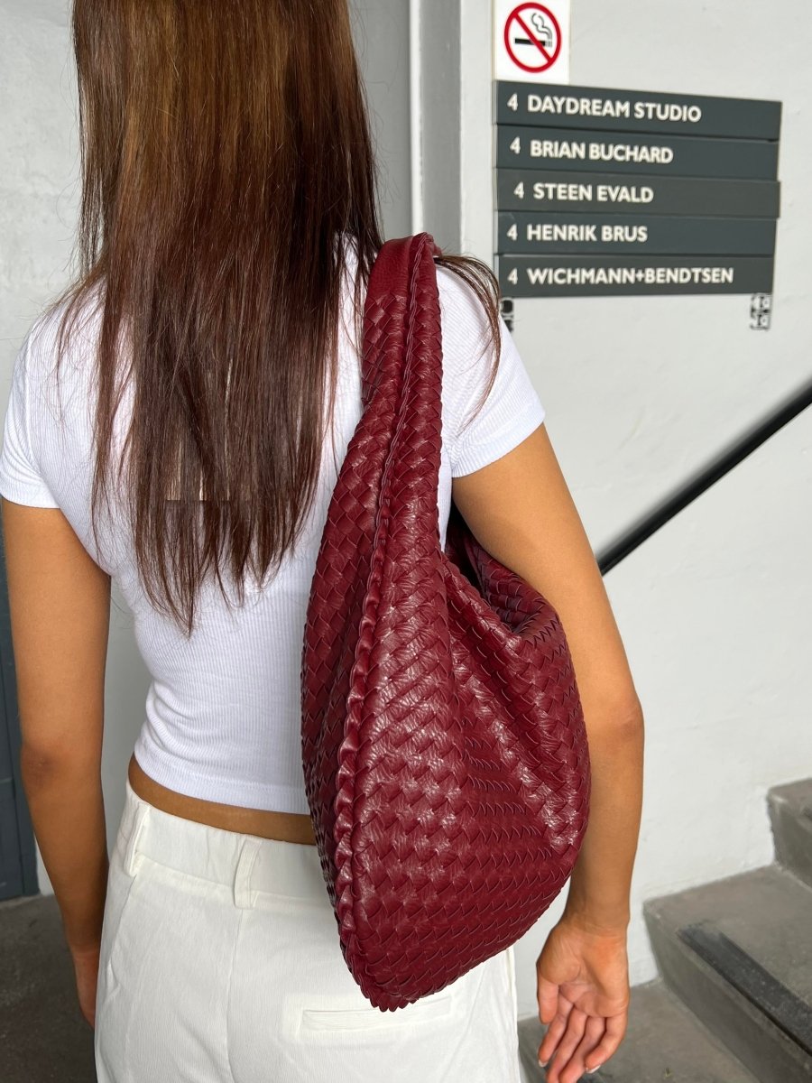 Sac ouvert montrant l'intérieur spacieux et pratique