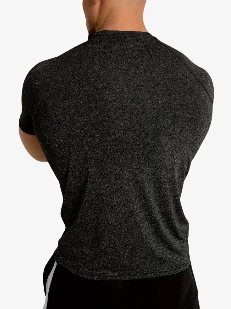 Gros plan sur le tissu respirant du t-shirt