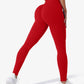 Leggings noirs en action lors d'un exercice de yoga