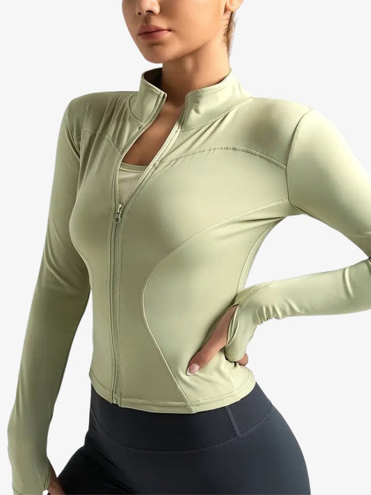 Vue complète du gilet, mettant en avant son design élégant