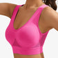 Brassière en mouvement, montrant la flexibilité du tissu