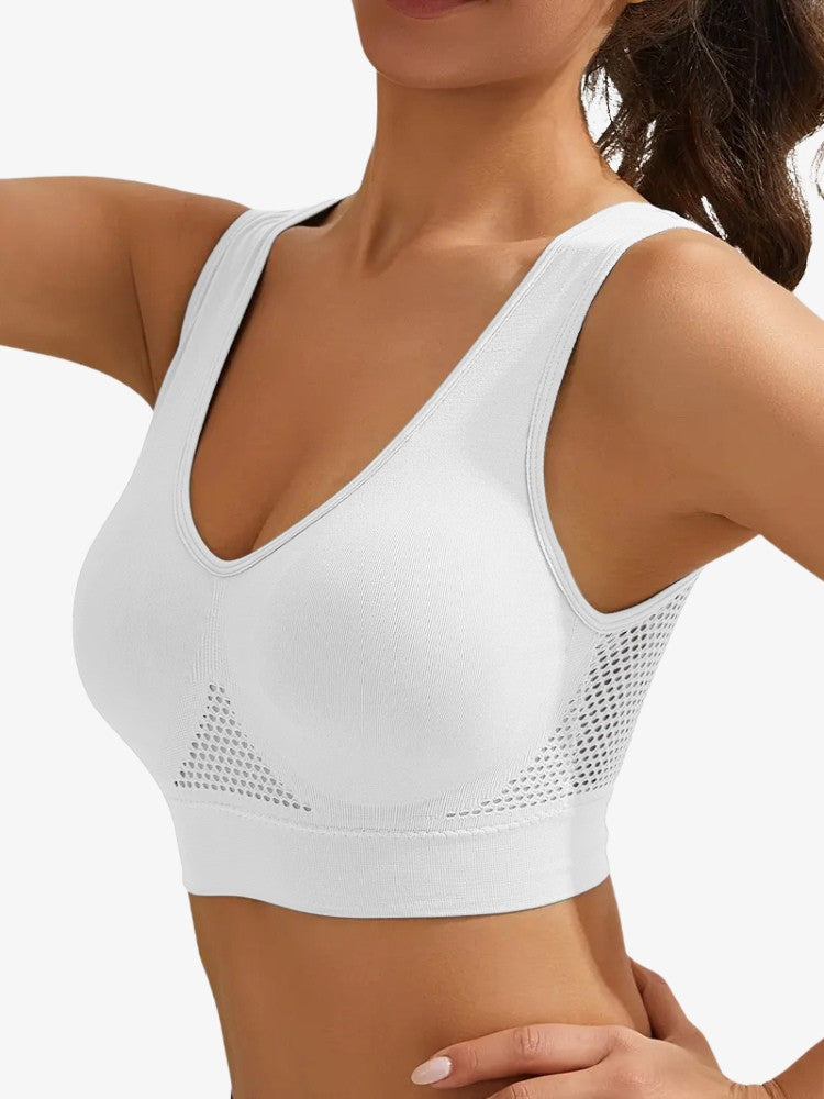 Brassière de sport en action, idéale pour le yoga