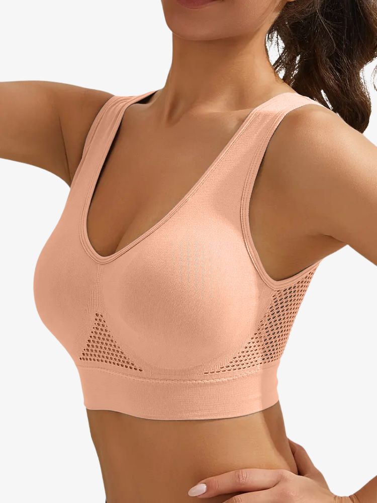 Brassière portée par une femme en position de course