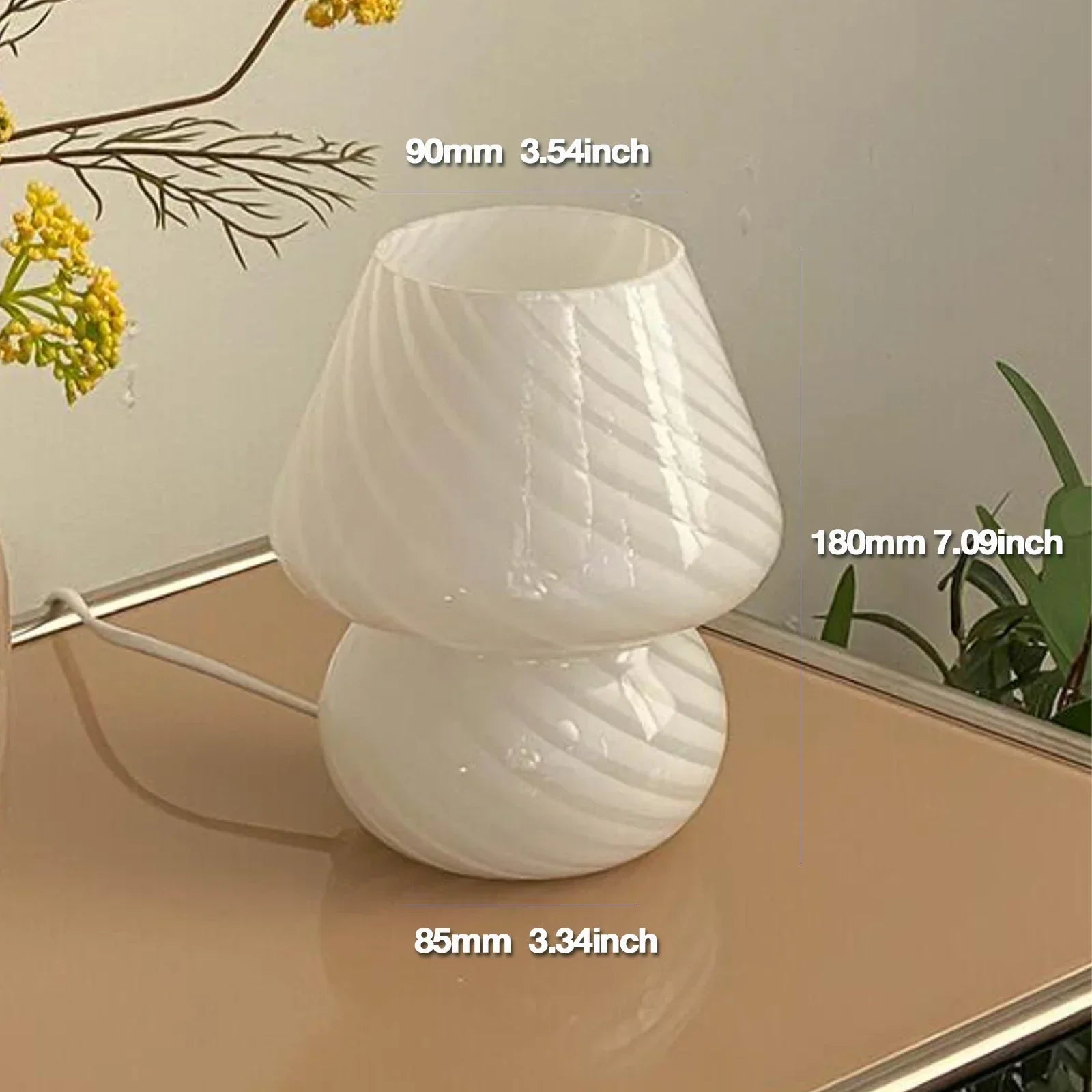 Lampe allumée diffusant une lumière chaude et douce