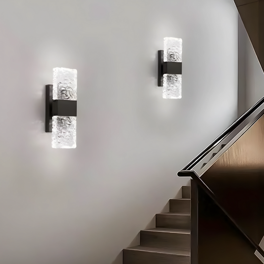 Applique murale LED en cristal dans un intérieur moderne