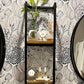 Vue de côté du porte-serviettes mural, design minimaliste et élégant