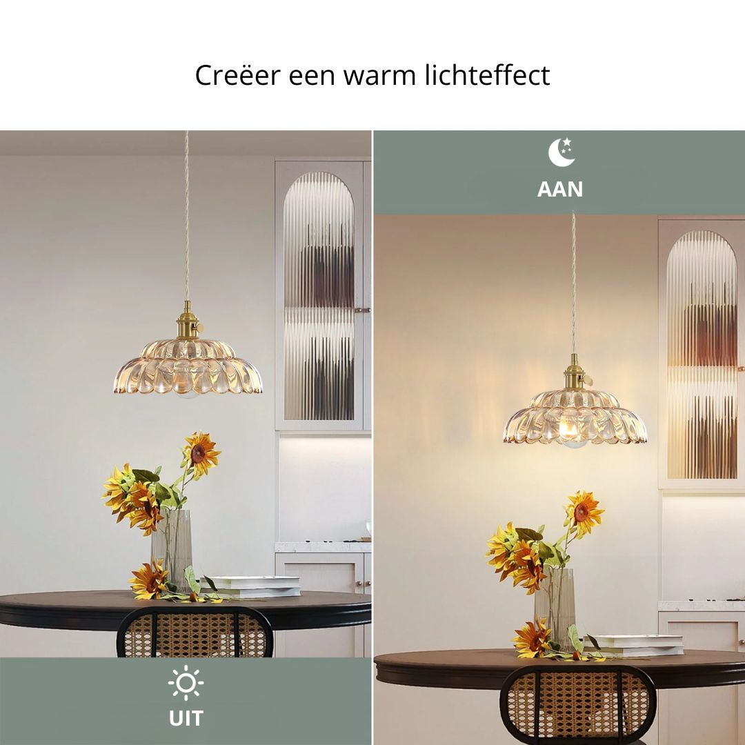 Lampe suspendue installée au-dessus d'une table de cuisine