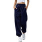Vue latérale d'un pantalon de jogging ample en tissu doux