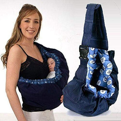 Parent et bébé en interaction, écharpe porte-bébé en extérieur