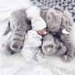 Éléphant en peluche doux, idéal pour câlins d'enfants