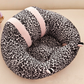 Vue latérale de la chaise haute ergonomique pour enfant