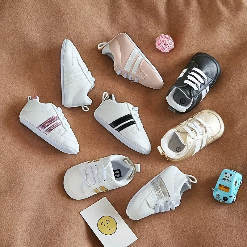 Vue rapprochée de la doublure douce des chaussures bébé