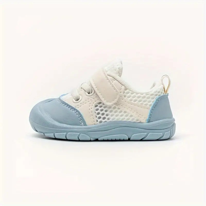 Chaussures bébé avec design léger et confortable