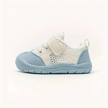 Chaussures bébé avec design léger et confortable