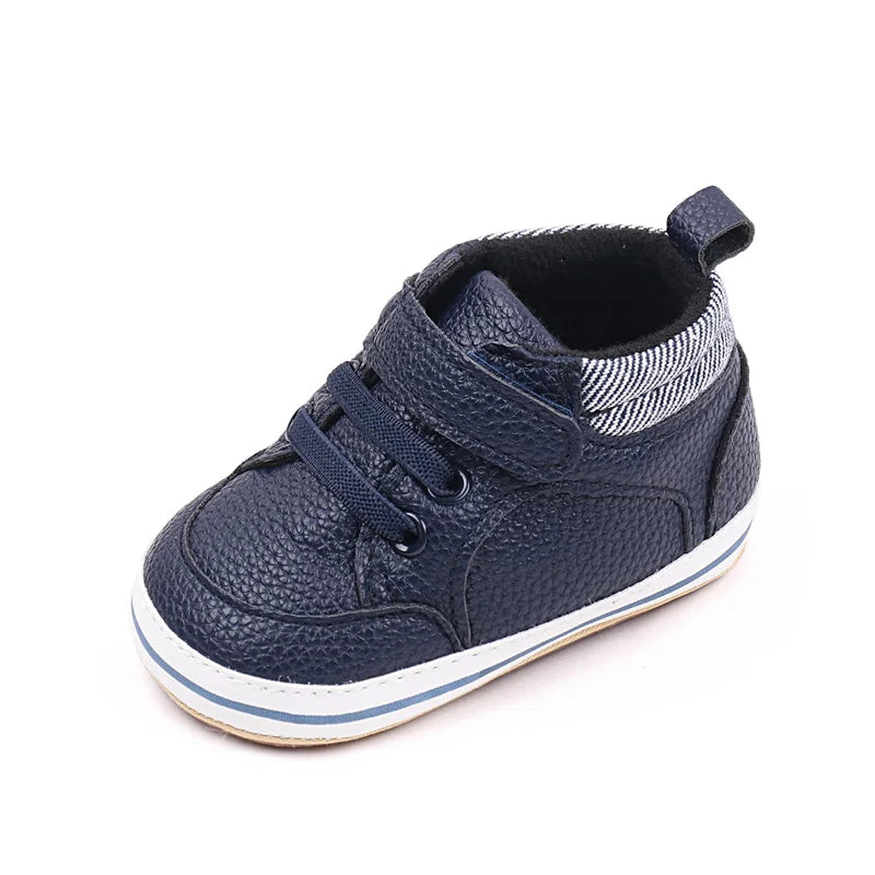 Chaussures bébé marron, vue de dessus, textile aéré