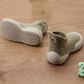 Chaussures bébé avec fermeture facile, vue de dessus