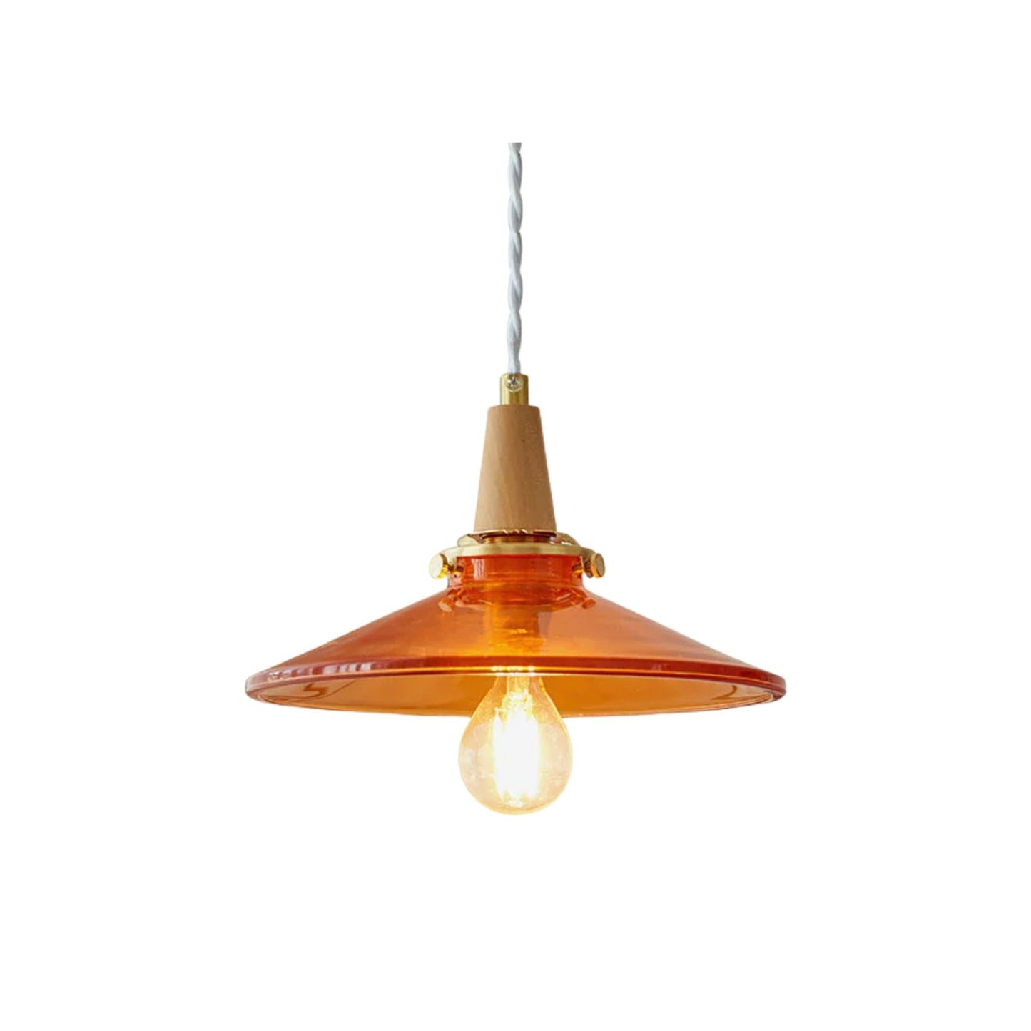 Vue d'ensemble de la lampe suspendue dans un intérieur moderne