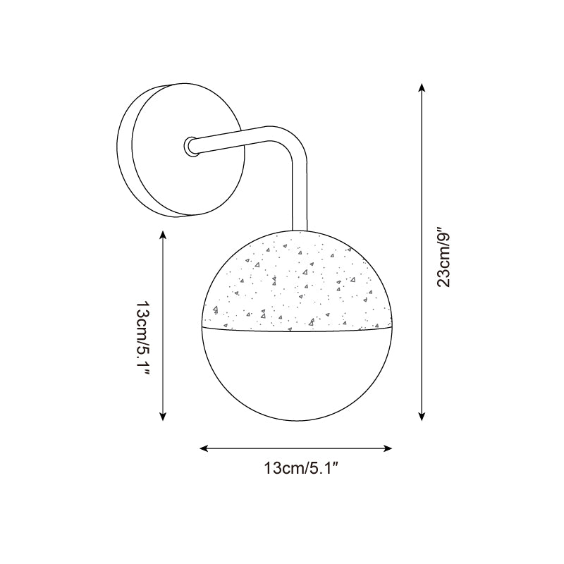 Détail du bras noir mat et plaque en noyer