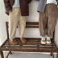 Vue latérale d'un pantalon enfant beige avec taille élastique